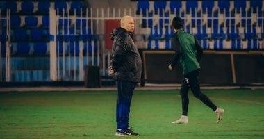 شوقى غريب يقود المريخ للفوز على أهلي مدني في انطلاق الدوري السوداني