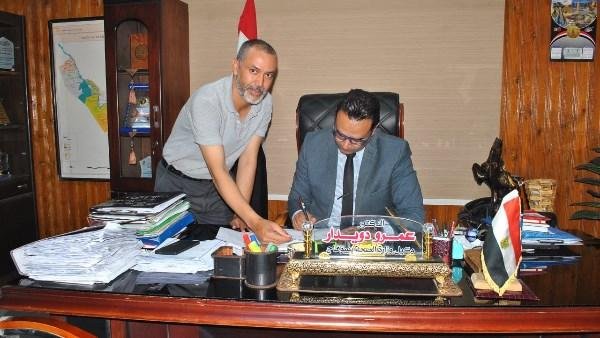 %87.4 للصف الأول و96.7% للثاني.. "دويدار" يعتمد نتيجة اختبارات مدارس التمريض بسوهاج