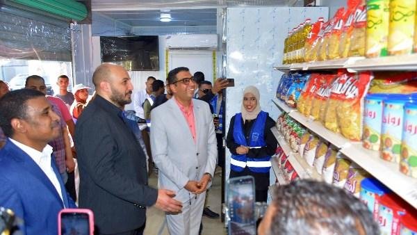 افتتاح منفذ "حياة كريمة" لبيع اللحوم والسلع الغذائية بأسعار مخفضة بالأقصر