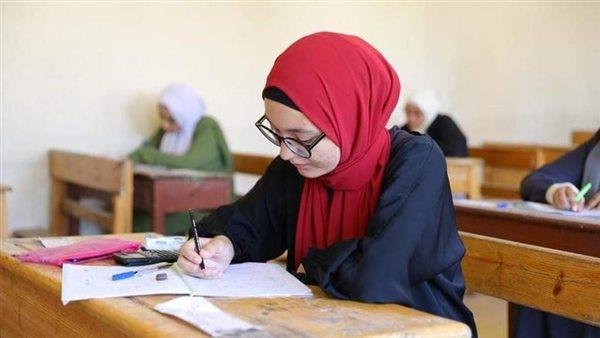 الثانوية العامة 2025.. بدء امتحان التفاضل والتكامل لطلاب النظام القديم