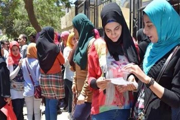الجغرافيا رسمت البسمه والكيمياء حيرت الطلاب بكفرالشيخ