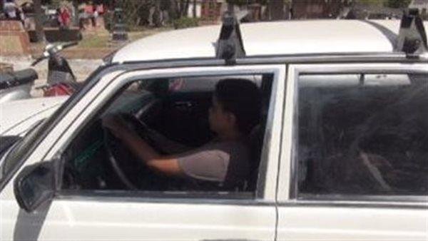 الداخلية تضبط طفلا يقود سيارة في أكتوبر