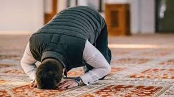 القرآن والصلاة..عبادات مستحبة لتفريج الكربات وقضاء الحاجات
