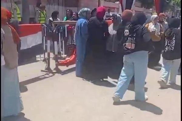 امتحان الرياضيات البحتة ترسم البهجة لطلاب الثانوية العامة 2025