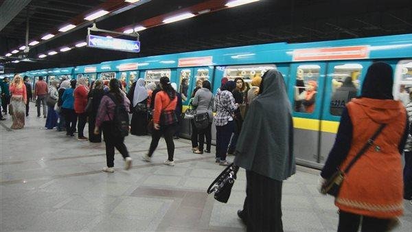 براتب 10000 جنيه.. وزارة العمل تعلن عن فرص عمل في محطات مترو الأنفاق