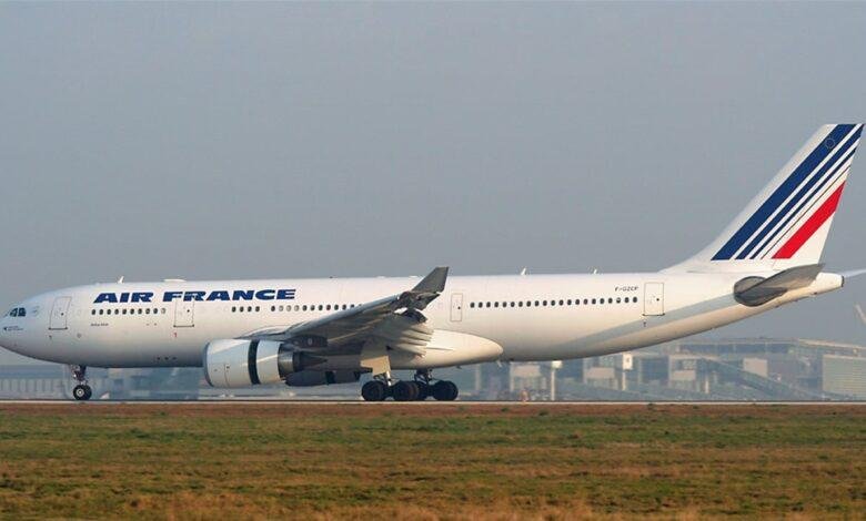 بسبب الإضراب.. إلغاء أكثر من 1500 رحلة طيران في فرنسا