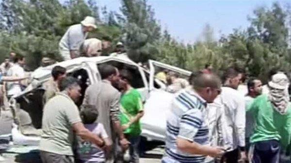 حادث تصادم الطريق الإقليمي.. 6 وفيات و10 مصابين بعد تحطم ميكروباصين