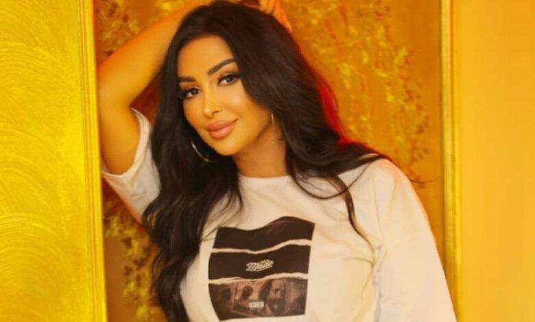 شاهيناز تطرح ماما وعمرو دياب يطرح "بابا ".. فيديو