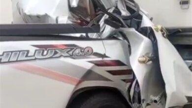 فيديو مأساوي.. "بيك اب" دخلت تحت "براد" وأنهت حياة شخصين على طريق الناصرية