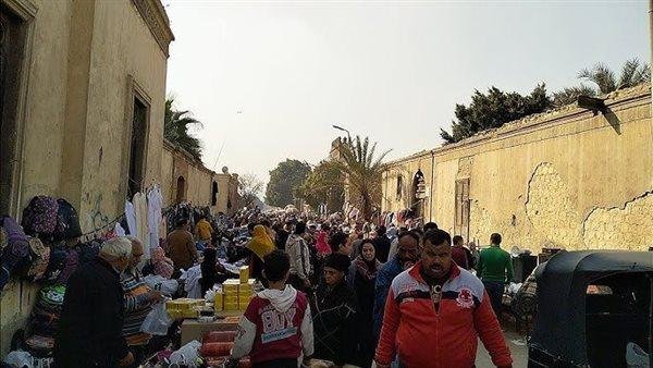 مكان محدش هيقولك عليه.. الأسعار بـ “رخص التراب” وكل حاجة موجودة من الإبرة للصاروخ