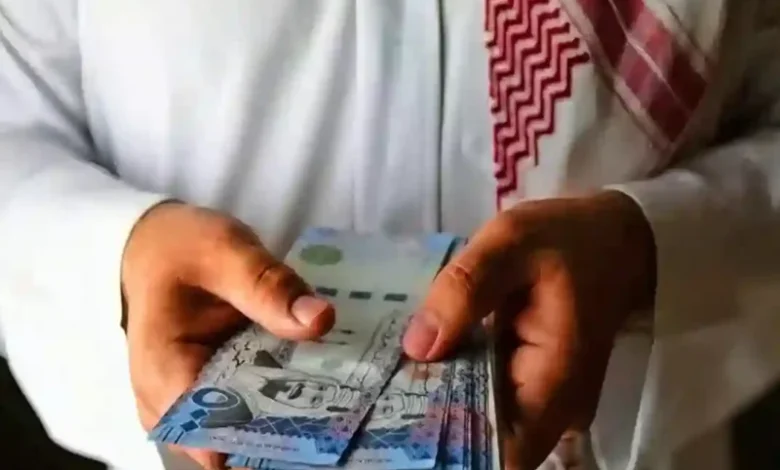 اقتراب موعد صرف معاش يوليو في السعودية 2025: احتفل بالزيادة