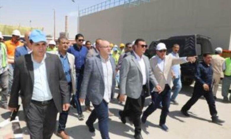 وزير الإسكان يتابع موقف مشروعات المياه ضمن "حياة كريمة" بالمنيا