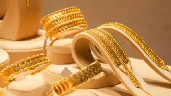 «سعر الذهب يشهد ارتفاعات قياسية»  استمرار صعود عياري 21 و18 في حالة من الجنون الاقتصادي