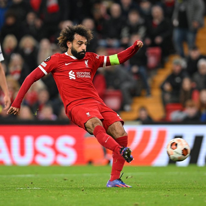 «إصابة محمد صلاح تصيب جماهير ليفربول بخيبة أمل أمام تشيلسي»