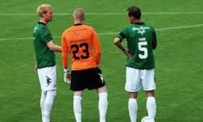 بيرنيو فيرهاجن لاعب بلا موهبة خدع العالم الكروي وأبرم صفقات احتراف وهمية!