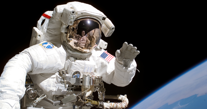 تخصصات علوم الفضاء