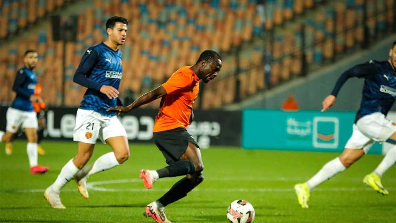 «صدمة في الدوري غير متوقعة» سيراميكا كليوباترا يقلب الطاولة ويستعيد صدارة الدوري الممتاز!