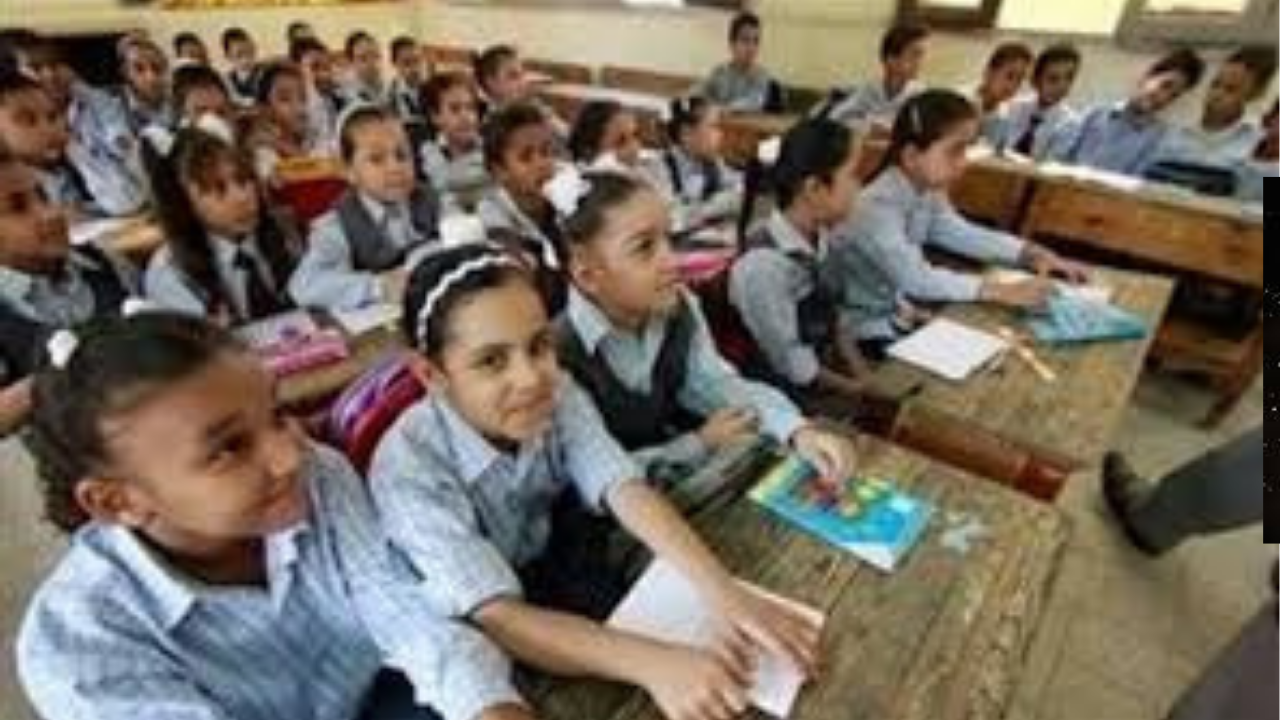 تفاصيل مقررات ومواعيد امتحانات شهر نوفمبر 2025 لجميع صفوف النقل في مصر