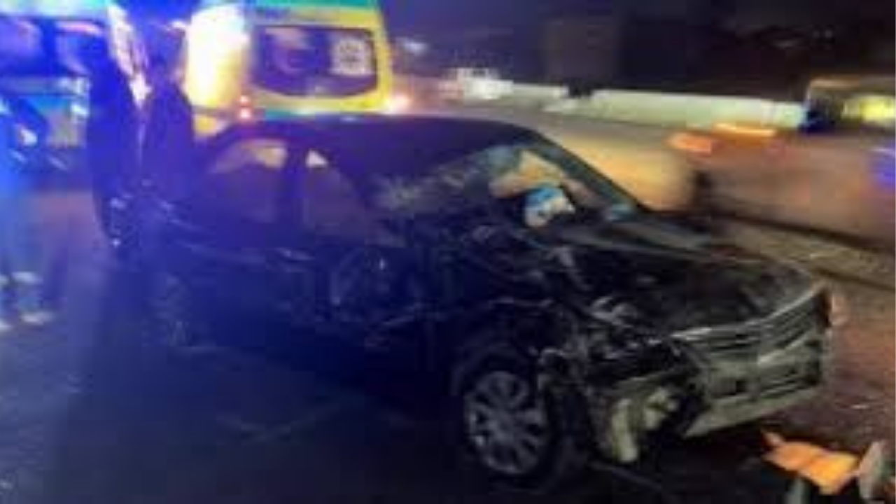 حادث مأساوي على الطريق الساحلي بالإسكندرية: مصرع أب وابنته وإصابة ثلاثة آخرين