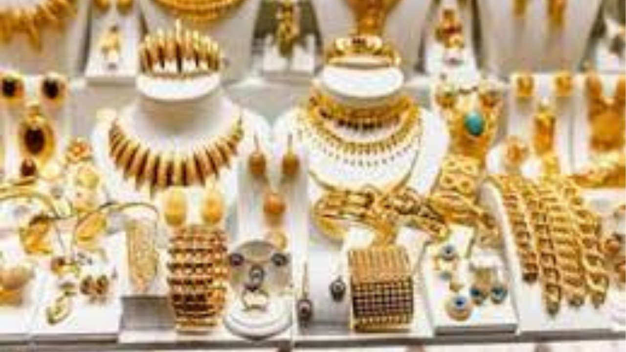 "سعر الذهب في مصر اليوم الأربعاء 5 نوفمبر 2025" ارتفاع جديد بـ30 جنيهًا وعودة التذبذب للأسواق