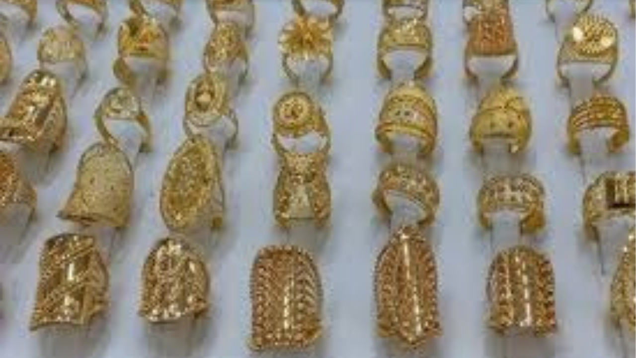 سعر جرام الذهب عيار 18 في مصر اليوم يُقدَّر بحوالي 4,526 جنيه للشراء