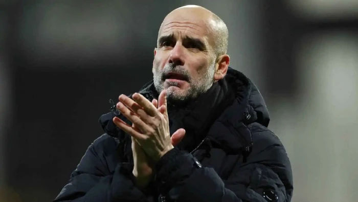 «غوارديولا يترك متابعيه في حيرة برده المفاجئ باللغة العربية»