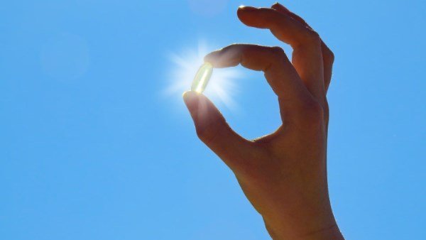 «مفاجأة علمية: فيتامين D يقلل من خطر الإصابة بالإنفلونزا خلال فصل الشتاء»