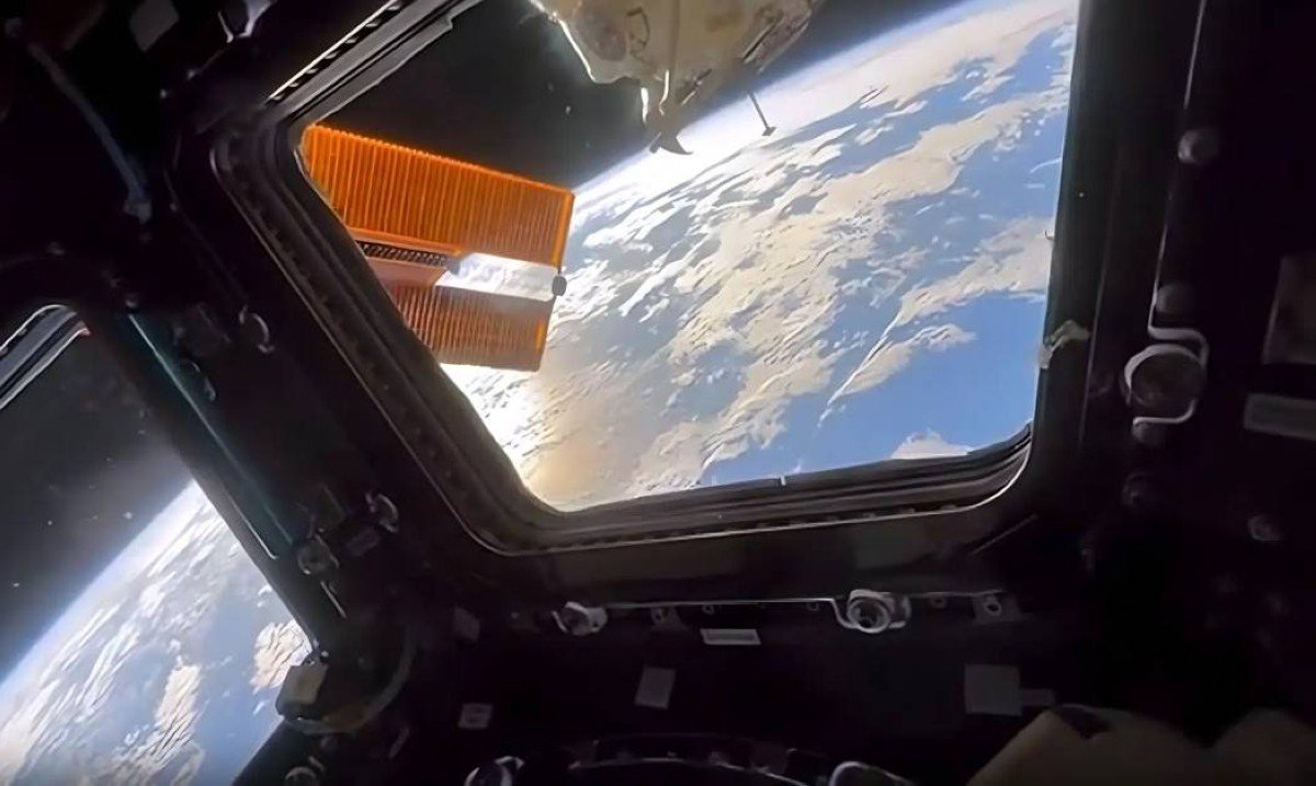 «لقطات ساحرة تأسر العيون» اكتشف الأرض والقمر من منظور جديد