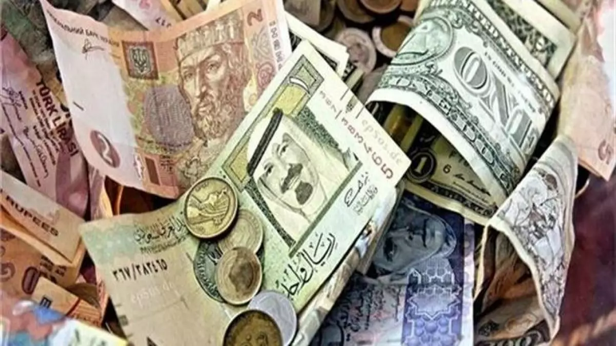 «ارتفاع جنوني للريال والدولار أمام الجنيه المصري يثير قلق الشعب» تعرفوا على السعر الذي وصل له