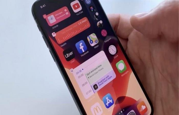 «ميزات ثورية في iOS 14 تجذب انتباه مستخدمي أندرويد وتثير رغبتهم في الحصول عليها قريبًا»