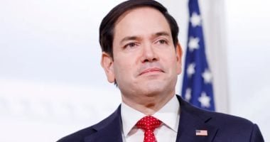 «تحذير أمني» الخارجية الأمريكية تطلب مغادرة غير الأساسيين من موظفيها في الرياض