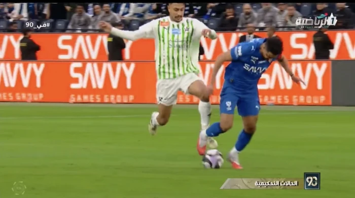 «ترقُّب كبير.. نواف شكرالله يكشف الحقيقة وراء طرد ناصر الهليل أمام الهلال»