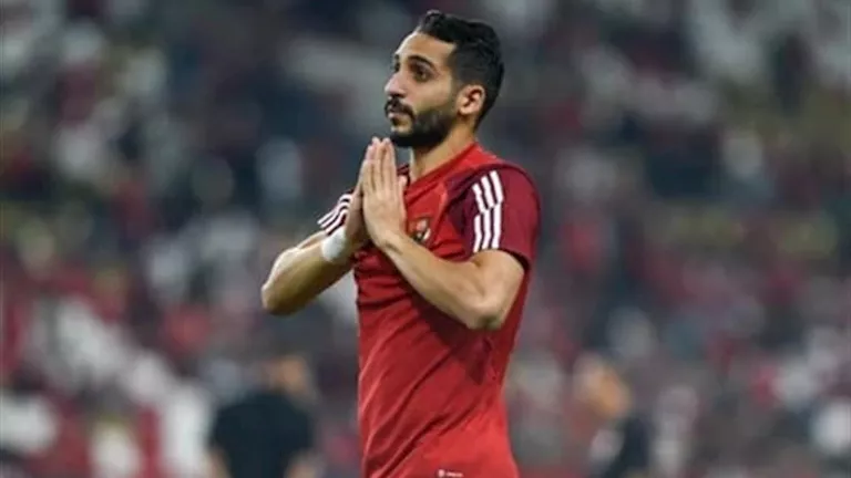 «التعافي خطوة بخطوة» الخبير الألماني يضع خطة علاجية لكريم فؤاد إثر إصابته بتمزق الرباط الصليبي