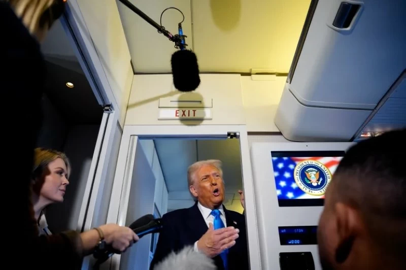 «ترمب: الخيار البري ضد إيران وارد من على متن الطائرة الرئاسية Air Force One»