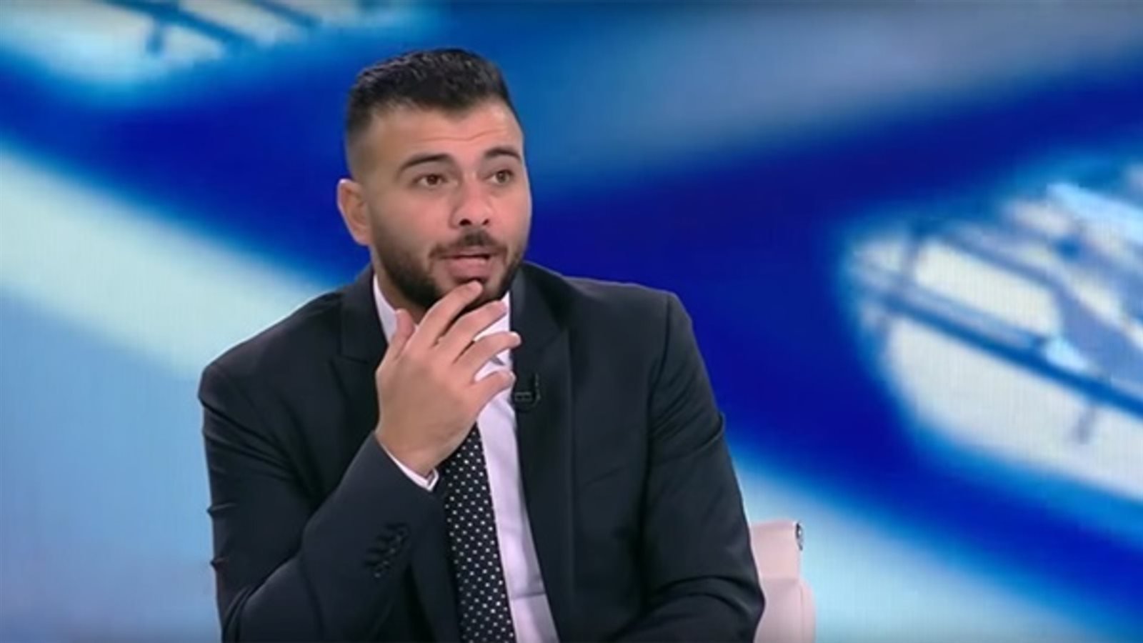 «فرص الأهلي في التتويج بالدوري بعد السقوط المفاجئ أمام طلائع الجيش»