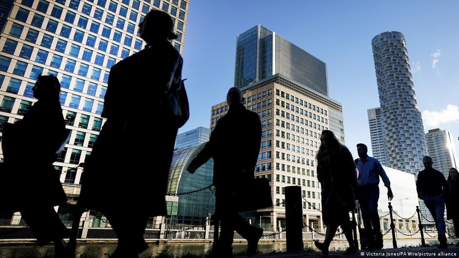 حرب إيران تهدد بأزمة صناعية قد تكون الأشد في التاريخ