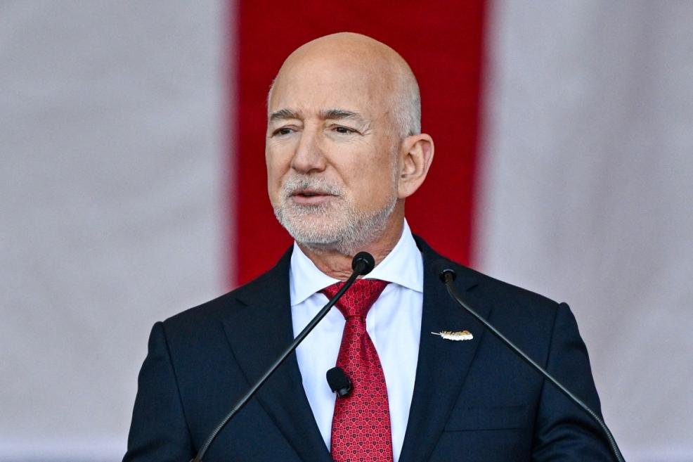 جيف بيزوس يسعى لإنقاذ كوكب الأرض عبر مشروع صيد الكويكبات فهل يحقق نجاحه؟