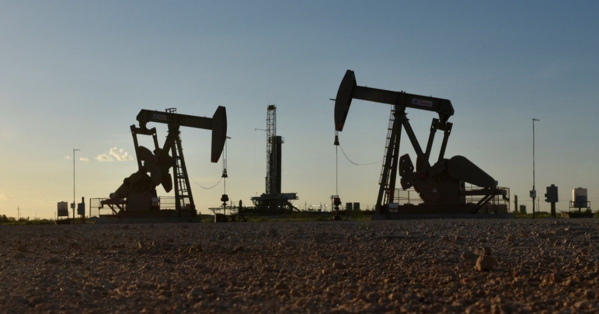 ارتفاع أسعار النفط بنسبة 5.7% مع تدهور الآمال بشأن انتهاء قريب للصراع في إيران