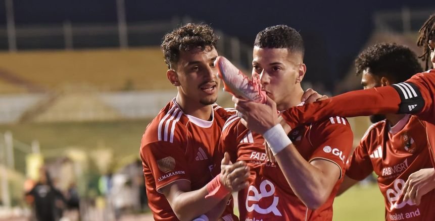 الفهد يتصدر غياب الأهلي أمام سموحة في مواجهة سداسية مثيرة وتشكيل مفاجئ