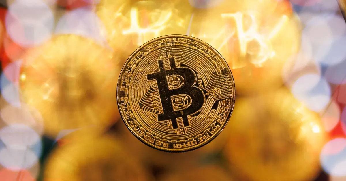 مخترع البيتكوين يكشف النقاب عن أسرار لم يعرفها العالم الرقمي من قبل