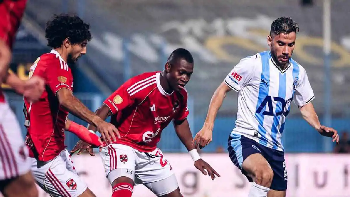 الاهلي ضد بيراميدز.. ثلاثية سماوية تقرب الزمالك من لقب الدوري وتضع القلعة الحمراء في مأزق